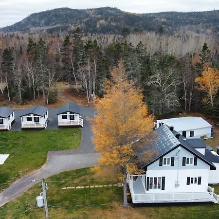 Les Chalets De La Colline Inc ベ・サントカトリーヌ エクステリア 写真