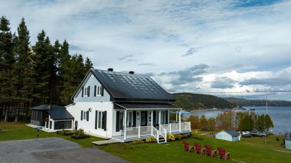 Les Chalets De La Colline Inc ベ・サントカトリーヌ エクステリア 写真